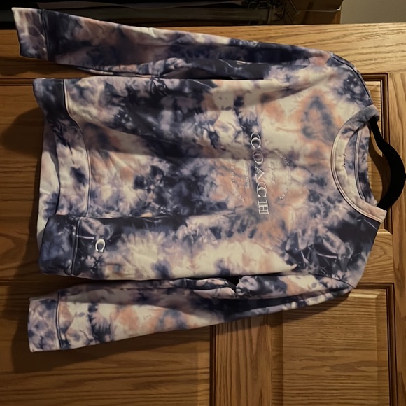 Coach - Picture 2 of 5